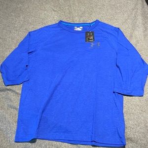 Under Armour heat gear shirt, NWT, L